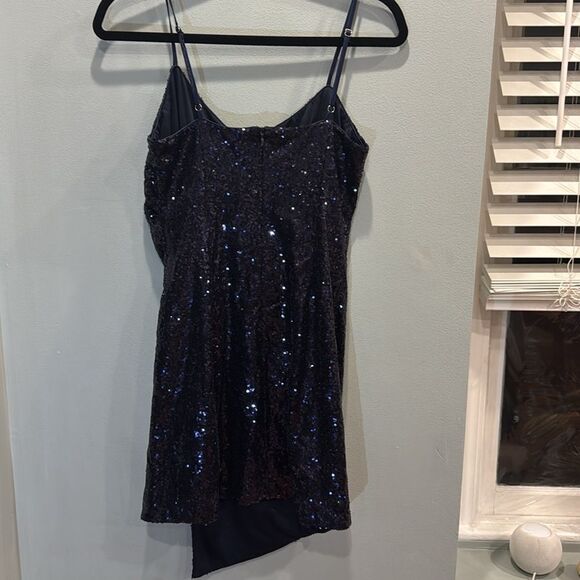 Women’s Lulus Navy Blue Disco All Over Sequin Bodycon Mini Dress W/ Split Medium - Picture 4 of 4
